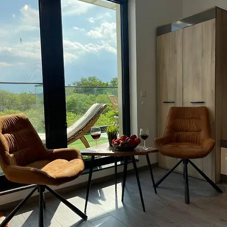 Apartment Panoramic In With Underground Parking *