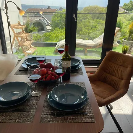 Panoramic In With Underground Parking Apartament