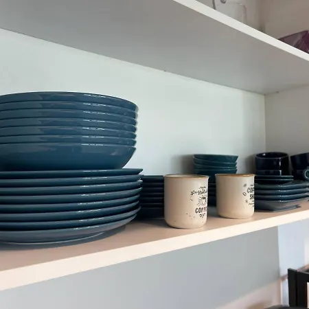 Panoramic In With Underground Parking Apartament Warna